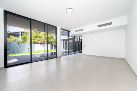 Вилла с 4 спальнями в Tilal City, ОАЭ №226404 11