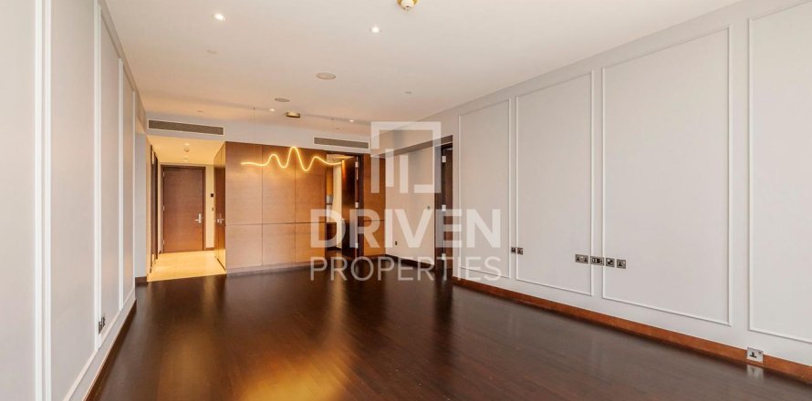 2 bedrooms Apartment in Downtown Dubai (Downtown Burj Dubai), UAE No. 211668