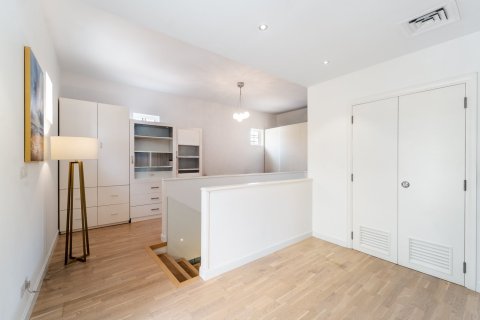 Villa de 4 dormitorios en Discovery Gardens, UAE No. 203514 19