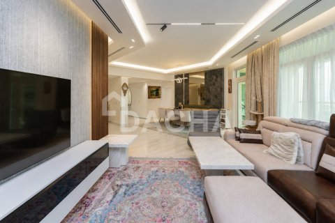 Apartment de 3 dormitorios en Shoreline Apartments, UAE No. 207824 4