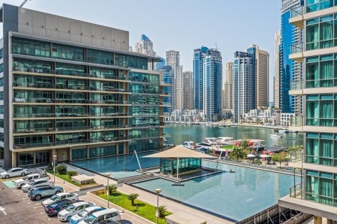 Apartment de 3 dormitorios en Dubai Marina, UAE No. 196185