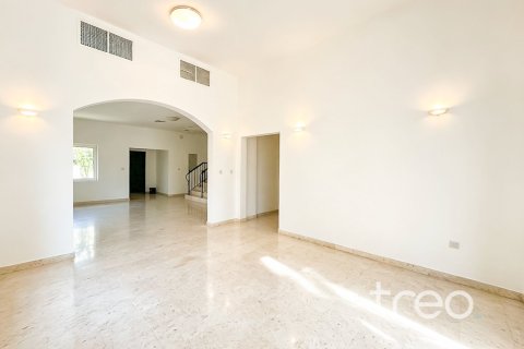 Villa de 5 chambres à The Villa, UAE No. 220808 10