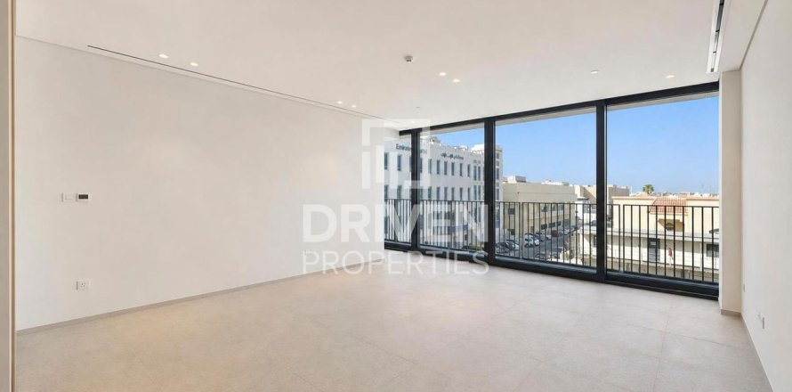 Apartment de 2 dormitorios en Jumeirah, UAE No. 214813
