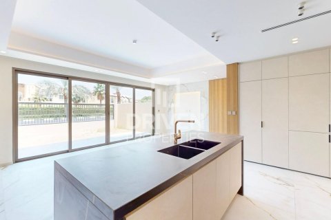 Villa de 3 dormitorios en Jumeirah Golf Estates, UAE No. 221526 6