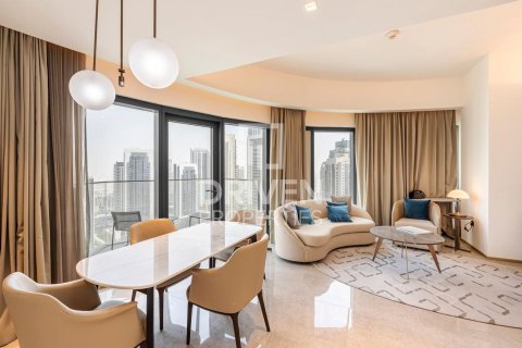 Appartement de 2 chambres à Address Harbour Point, UAE No. 201236 8