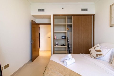 Apartment de 1 dormitorio en EMAAR Beachfront, UAE No. 215405 7