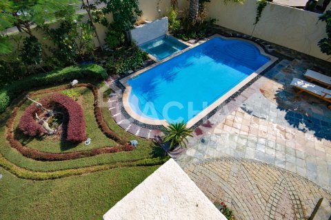 5 bedrooms Villa in Meadows, UAE No. 163493 10