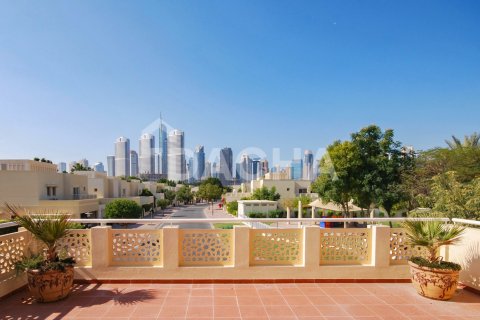 5 bedrooms Villa in Meadows, UAE No. 163493 21