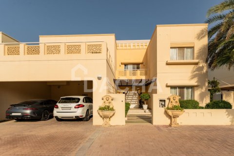 5 bedrooms Villa in Meadows, UAE No. 163493 5