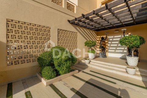 5 bedrooms Villa in Meadows, UAE No. 163493 26
