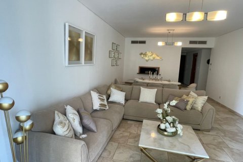 2 bedrooms Apartment in Dubai, UAE No. 217107 6