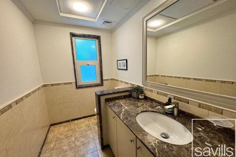 5 bedrooms Villa in Victory Heights, UAE No. 211109 12