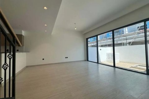 Townhouse de 5 dormitorios en Damac Lagoons, UAE No. 143930 3