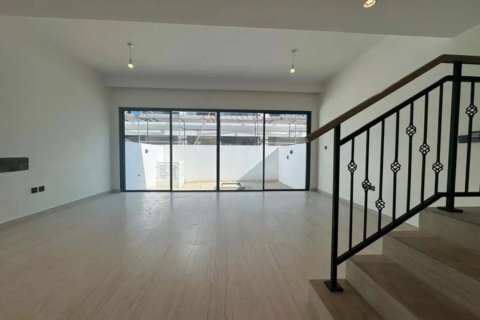 Townhouse de 5 dormitorios en Damac Lagoons, UAE No. 143930 4