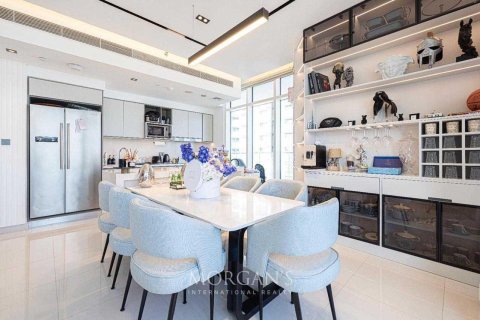 3 bedrooms Apartment in EMAAR Beachfront, UAE No. 66894 9