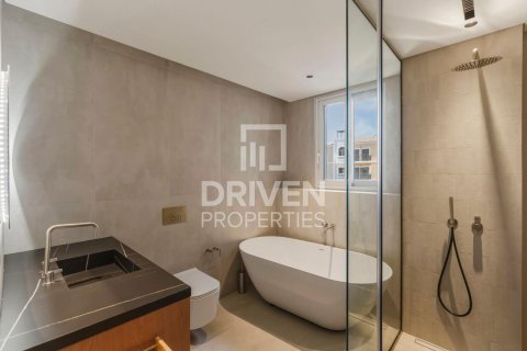 Villa de 5 dormitorios en Jumeirah, UAE No. 202789 22