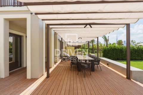 Villa de 5 dormitorios en Jumeirah, UAE No. 202789 27