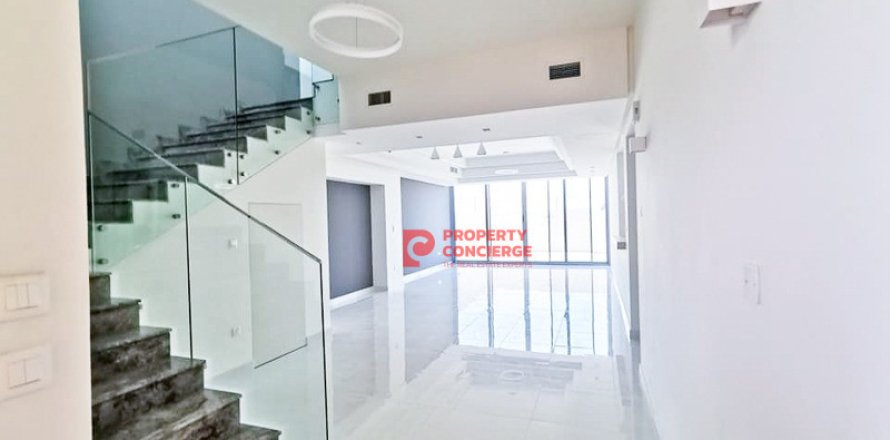 Townhouse de 3 chambres à wasl gate, UAE No. 28660