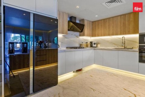 3 bedrooms Townhouse in Dubai, UAE No. 215584 15