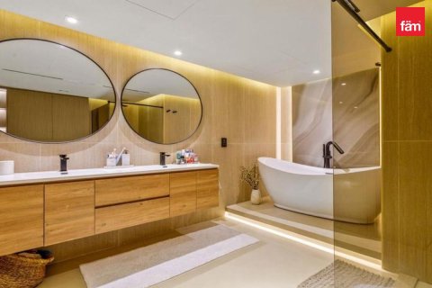 3 bedrooms Townhouse in Dubai, UAE No. 215584 16