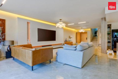 3 bedrooms Townhouse in Dubai, UAE No. 215584 3