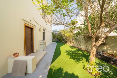 4 bedrooms Villa in Azalea, UAE No. 220792 23