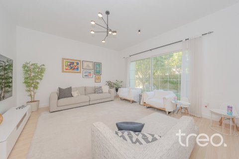 4 bedrooms Villa in Azalea, UAE No. 220792 4