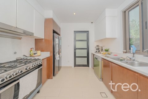 4 bedrooms Villa in Azalea, UAE No. 220792 9