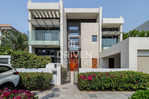 Villa de 4 dormitorios en District One, UAE No. 201252 8