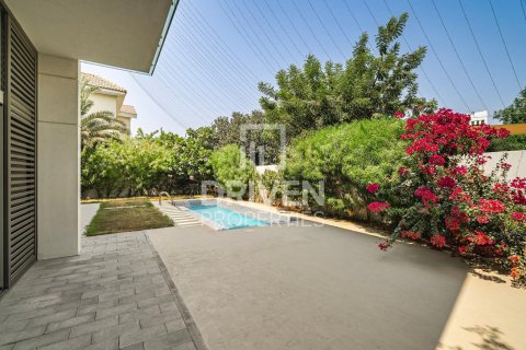 Villa de 4 dormitorios en District One, UAE No. 201252 10