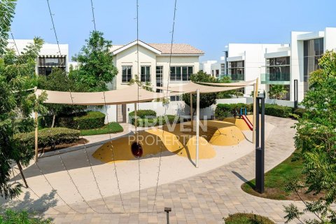 Villa de 4 dormitorios en District One, UAE No. 201252 27