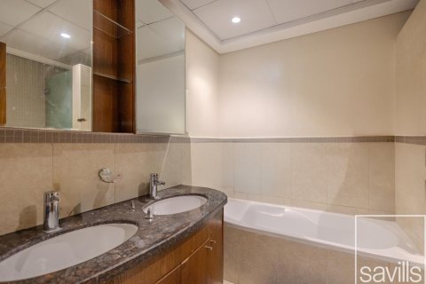 Apartment de 2 dormitorios en Travo, UAE No. 213973 13