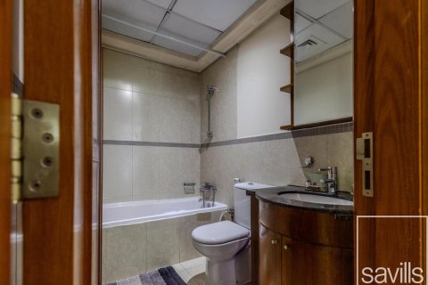 Apartment de 2 dormitorios en Travo, UAE No. 213973 4