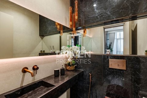 1 bedroom Apartment in Al Satwa, UAE No. 211945 13