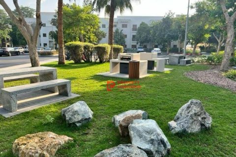 2 bedrooms Apartment in The Gardens, UAE No. 39675
