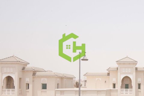 Shop de 53.7m² en Al Furjan, UAE No. 44609 9