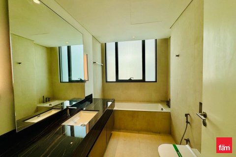 Villa de 4 dormitorios en Dubai, UAE No. 131973 24