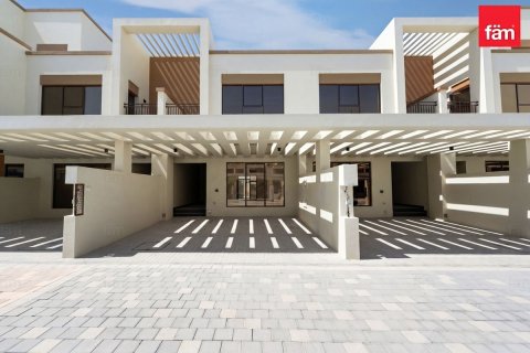 4 bedrooms Townhouse in Dubai, UAE No. 216447