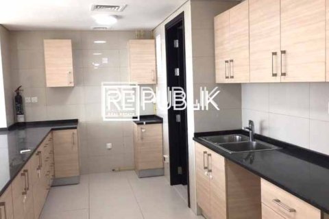 Квартира с 3 спальнями в Аль-Рим, ОАЭ №96724