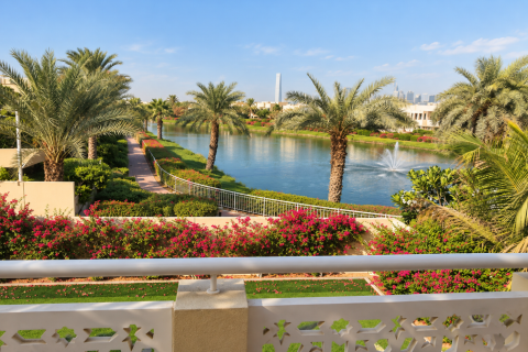 Villa de 5 chambres à Dubai, UAE No. 224572