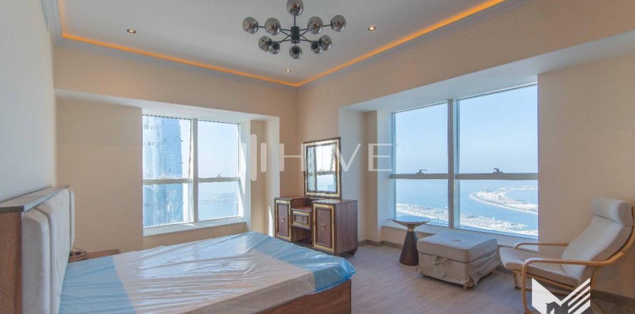 Квартира с 4 спальнями в Elite Residence, ОАЭ №73238
