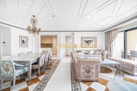 Appartement de 2 chambres à Palazzo Versace, UAE No. 128844 7