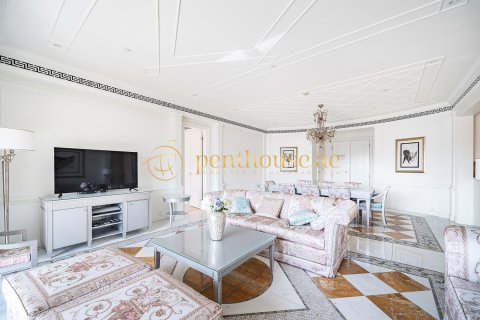 Appartement de 2 chambres à Palazzo Versace, UAE No. 128844 3