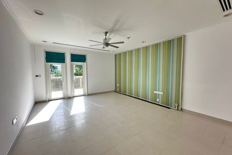 5 bedrooms Villa in Jumeirah Islands, UAE No. 213517 7