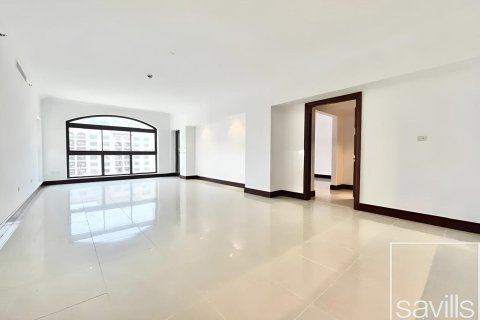 Квартира с 2 спальнями в Golden Mile, ОАЭ №205971 3