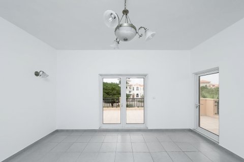 5 bedrooms Villa in The Villa, UAE No. 213021 9