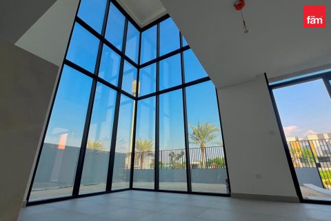 4 bedrooms Villa in Dubai, UAE No. 226972
