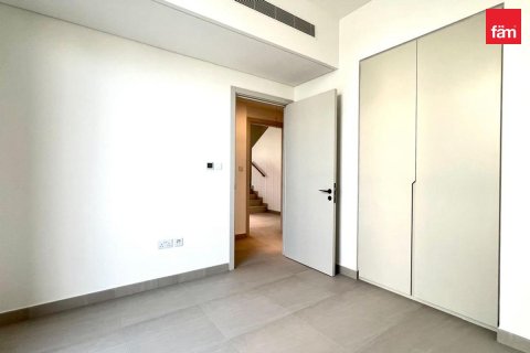 4 bedrooms Villa in Dubai, UAE No. 226972 4
