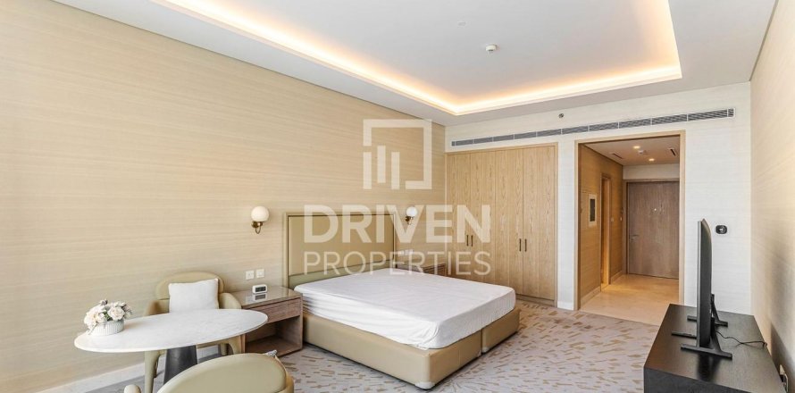 Studio Apartment in The Palm Tower, UAE No. 218690