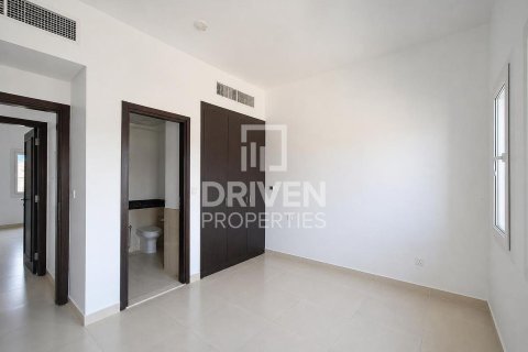 Villa de 2 dormitorios en Casa Dora, UAE No. 215219 7